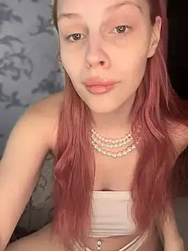 liahstormi  online show from 12/27/24, 11:21