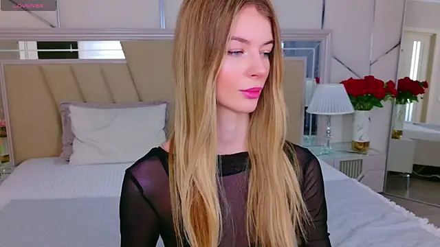 MeganMour online show from 04/11/26, 07:45