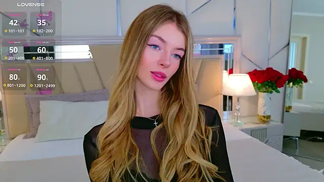 MeganMour online show from 04/24/26, 04:48