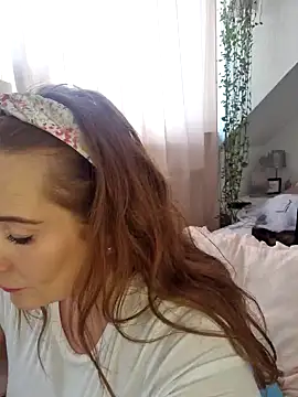 Engel mia online show from 02/19/25, 01:50