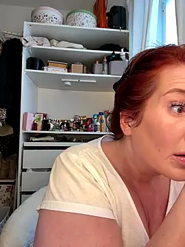 Engel mia online show from 10/06/25, 01:19