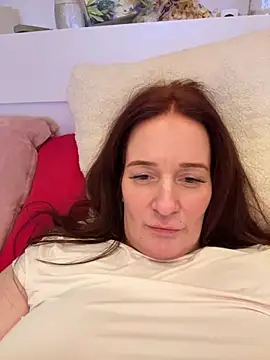 Engel mia online show from 11/23/25, 08:08