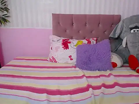 ximena bunny online show from 12/19/24, 10:21