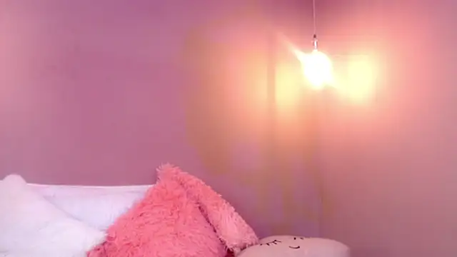 Snapshot of cami_fire chatting on 01/21/25, 06:33 cami fire online show from 01/21/25, 06:33