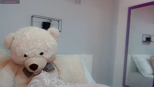 Snapshot of cami_fire chatting on 01/21/25, 04:58 cami fire online show from 01/21/25, 04:58