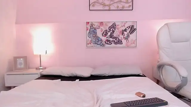 sara17  online show from 11/02/25, 04:15