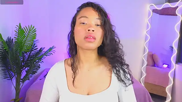 Snapshot of penelope_tay1 chatting on 01/29/25, 03:22 penelope tay1 online show from 01/29/25, 03:22