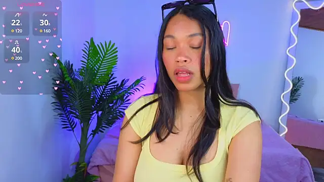 Snapshot of penelope_tay1 chatting on 02/07/25, 03:23 penelope tay1 online show from 02/07/25, 03:23