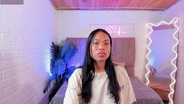 Snapshot of penelope_tay1 chatting on 02/13/25, 03:29 penelope tay1 online show from 02/13/25, 03:29