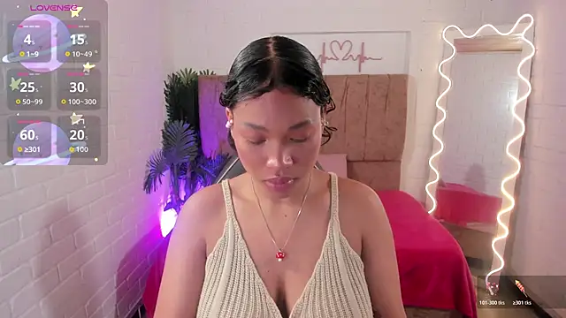 Snapshot of penelope_tay1 chatting on 11/03/25, 03:19 penelope tay1 online show from 11/03/25, 03:19