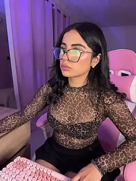 Emily-14 online show from 07/06/26, 02:30