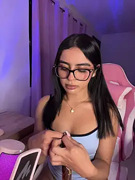 Emily-14 online show from 07/14/26, 04:17