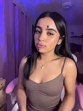 Emily-14 online show from 07/16/26, 04:51