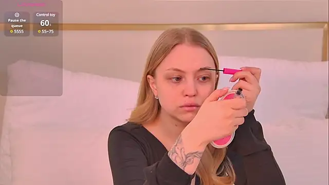 DorisHell online show from 02/13/25, 06:38