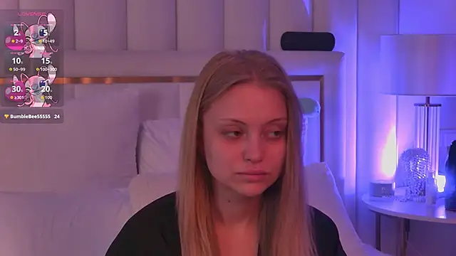 DorisHell online show from 11/01/25, 03:41