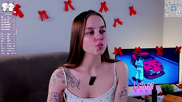 FalineDowlen online show from 02/19/26, 02:18