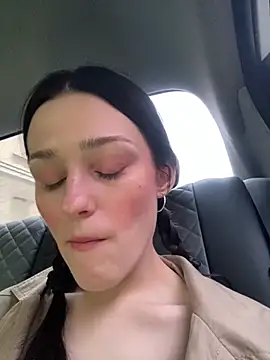 Mia Mia M online show from 04/14/26, 03:51