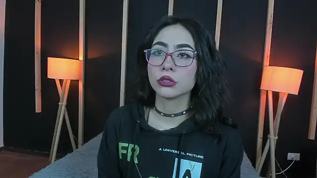 vampy dolll online show from 01/05/25, 01:04