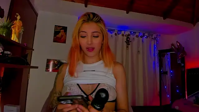 cuteweed420 online show from 01/21/25, 06:33