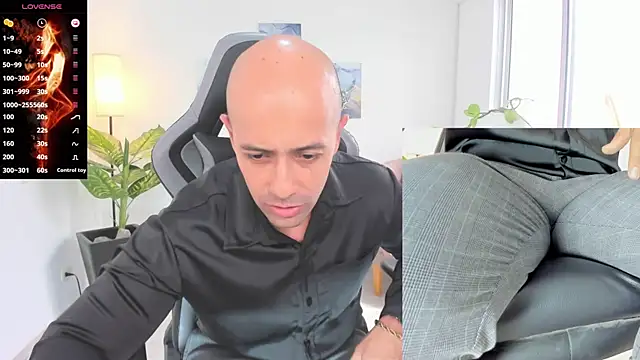 ryan master  online show from 01/02/25, 04:13