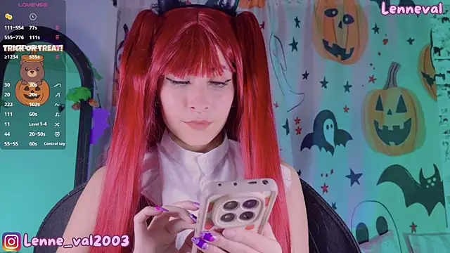 Snapshot of Lenneval1 chatting on 10/26/25, 03:12 Lenneval1 online show from 10/26/25, 03:12