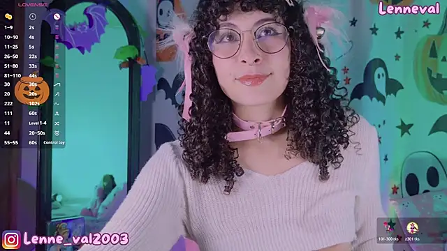 Snapshot of Lenneval1 chatting on 10/28/25, 03:10 Lenneval1 online show from 10/28/25, 03:10