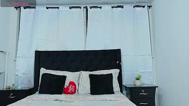 Beautifulkattia online show from 09/25/25, 12:14