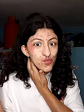 Snapshot of LoveElectra chatting on 12/12/24, 03:37 LoveElectra online show from 12/12/24, 03:37