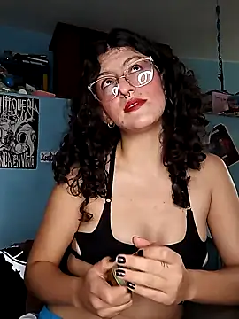 Snapshot of LoveElectra chatting on 12/28/24, 03:26 LoveElectra online show from 12/28/24, 03:26