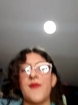 Snapshot of LoveElectra chatting on 12/31/24, 02:51 LoveElectra online show from 12/31/24, 02:51