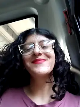 Snapshot of LoveElectra chatting on 01/02/25, 02:46 LoveElectra online show from 01/02/25, 02:46