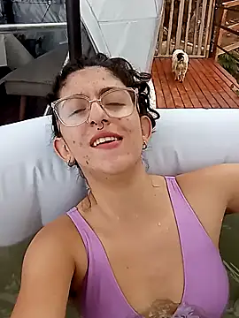 Snapshot of LoveElectra chatting on 01/07/25, 12:20 LoveElectra online show from 01/07/25, 12:20