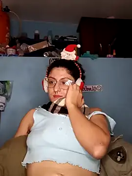 Snapshot of LoveElectra chatting on 01/07/25, 09:57 LoveElectra online show from 01/07/25, 09:57