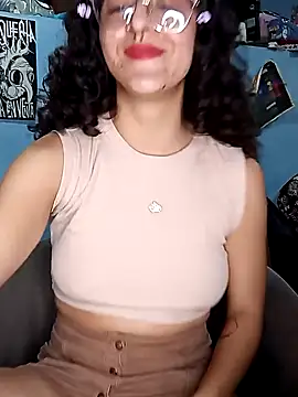 Snapshot of LoveElectra chatting on 01/23/25, 03:26 LoveElectra online show from 01/23/25, 03:26