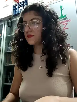 Snapshot of LoveElectra chatting on 02/06/25, 11:15 LoveElectra online show from 02/06/25, 11:15