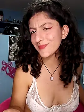 Snapshot of LoveElectra chatting on 02/18/25, 01:43 LoveElectra online show from 02/18/25, 01:43