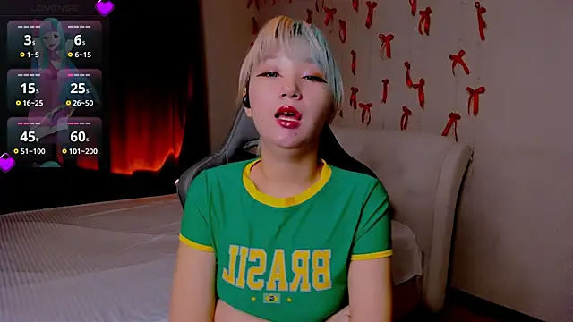 Milla Aheo online show from 04/23/26, 01:13