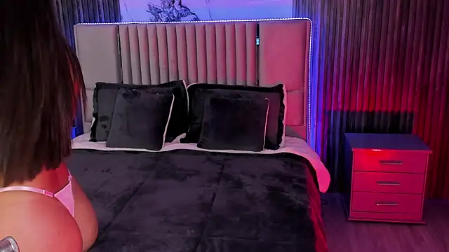 Lillyortiz online show from 03/08/25, 02:45