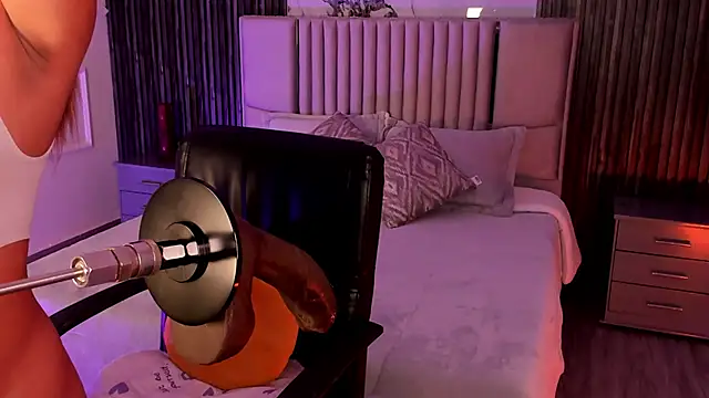 Lillyortiz online show from 02/23/26, 08:39