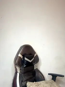 Snapshot of SaraBraun_ chatting on 01/05/26, 06:33 SaraBraun online show from 01/05/26, 06:33