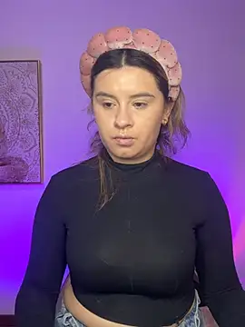SaraBraun  online show from 07/18/26, 07:39