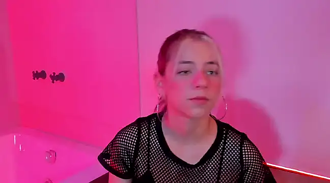 Snapshot of ArtemisaBlake chatting on 12/21/24, 09:25 ArtemisaBlake online show from 12/21/24, 09:25