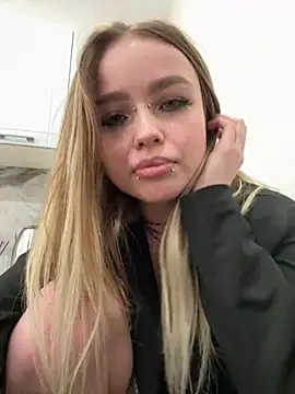 emo couple online show from 12/13/24, 04:22