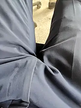 Snapshot of bananadick____ chatting on 12/23/24, 08:44 bananadick online show from 12/23/24, 08:44