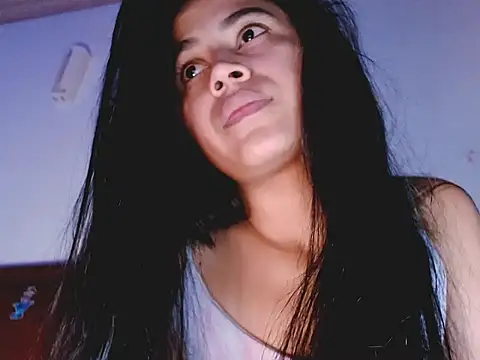 brihanna lena online show from 04/16/26, 07:53