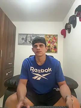 Snapshot of boss_of_cash chatting on 09/17/25, 03:57 boss of cash online show from 09/17/25, 03:57