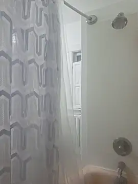 LuckiXCX online show from 12/14/25, 03:34