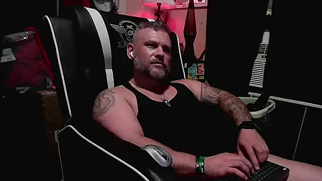 TwoFarty240 online show from 09/16/25, 05:19