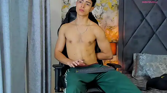 Snapshot of JoshRashfordd chatting on 01/26/25, 11:39 JoshRashfordd online show from 01/26/25, 11:39