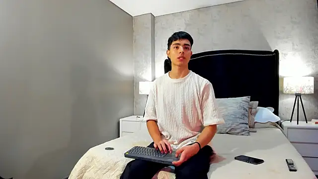 Snapshot of JoshRashfordd chatting on 02/09/25, 11:47 JoshRashfordd online show from 02/09/25, 11:47